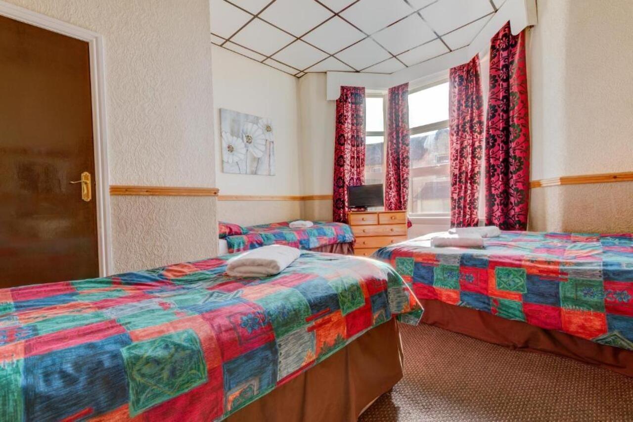 New Promenade Hotel Μπλάκπουλ Εξωτερικό φωτογραφία