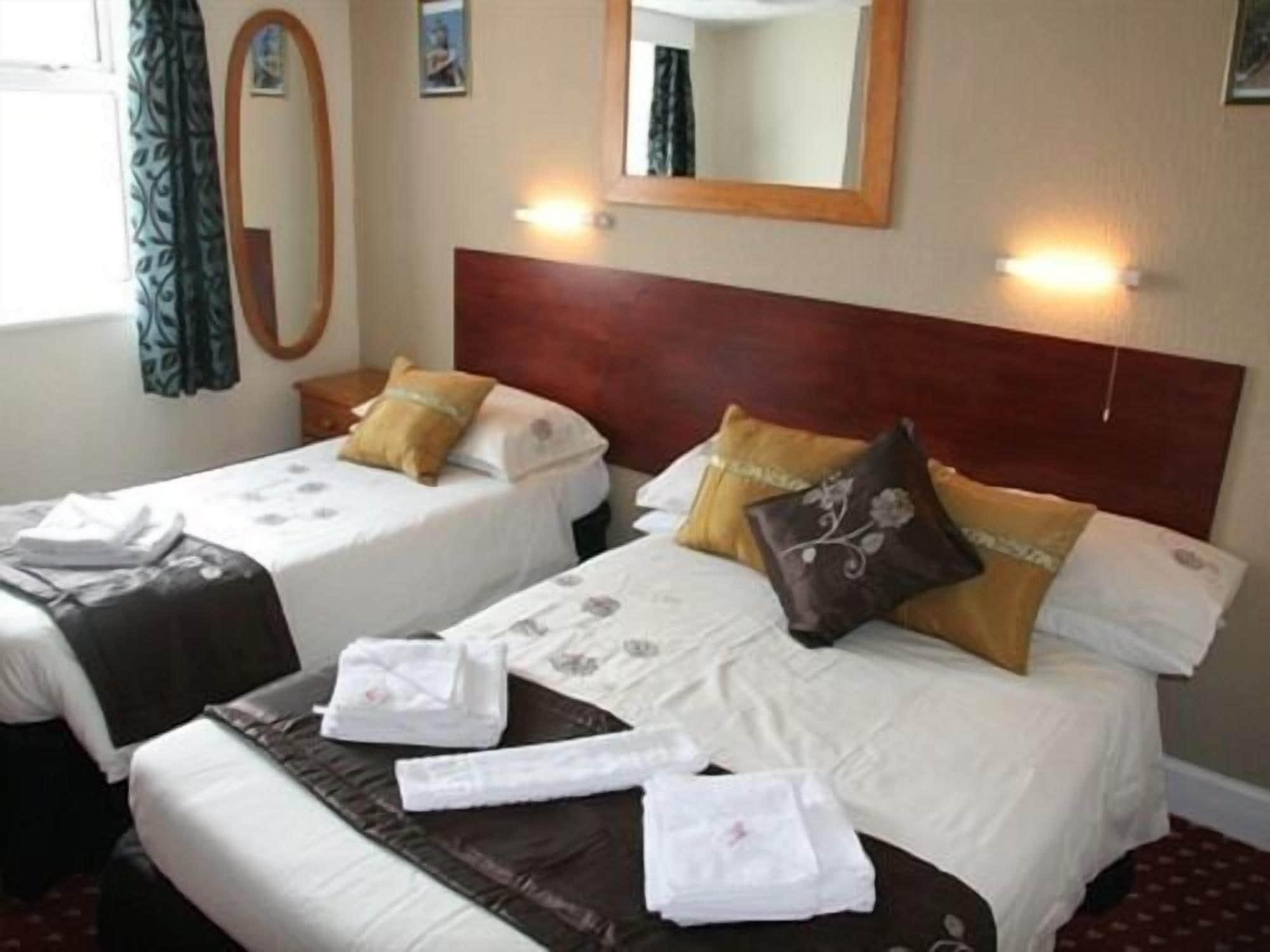 New Promenade Hotel Μπλάκπουλ Εξωτερικό φωτογραφία